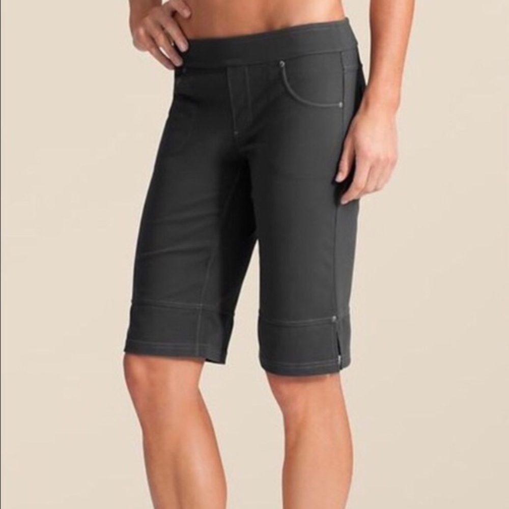 ATHLETA BETTONA SHORTS | BLACK | XXS | EUC